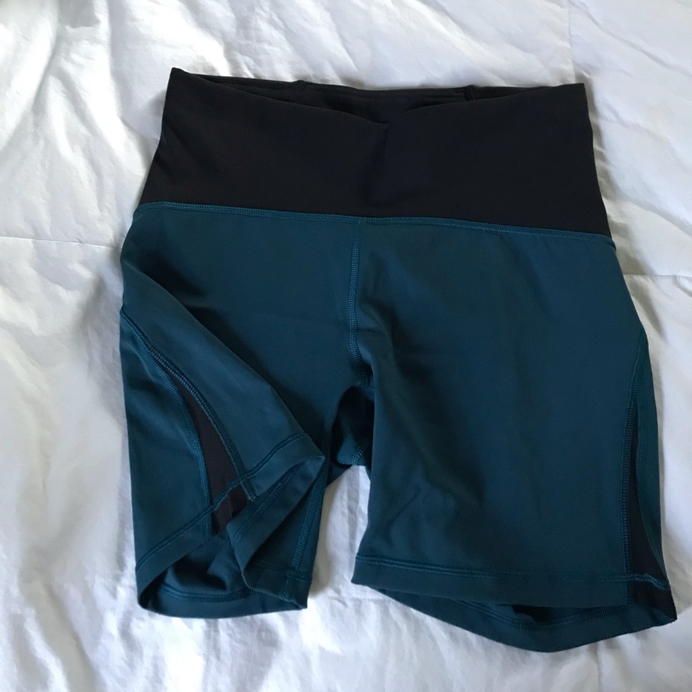 Lululemon Train Times shorts